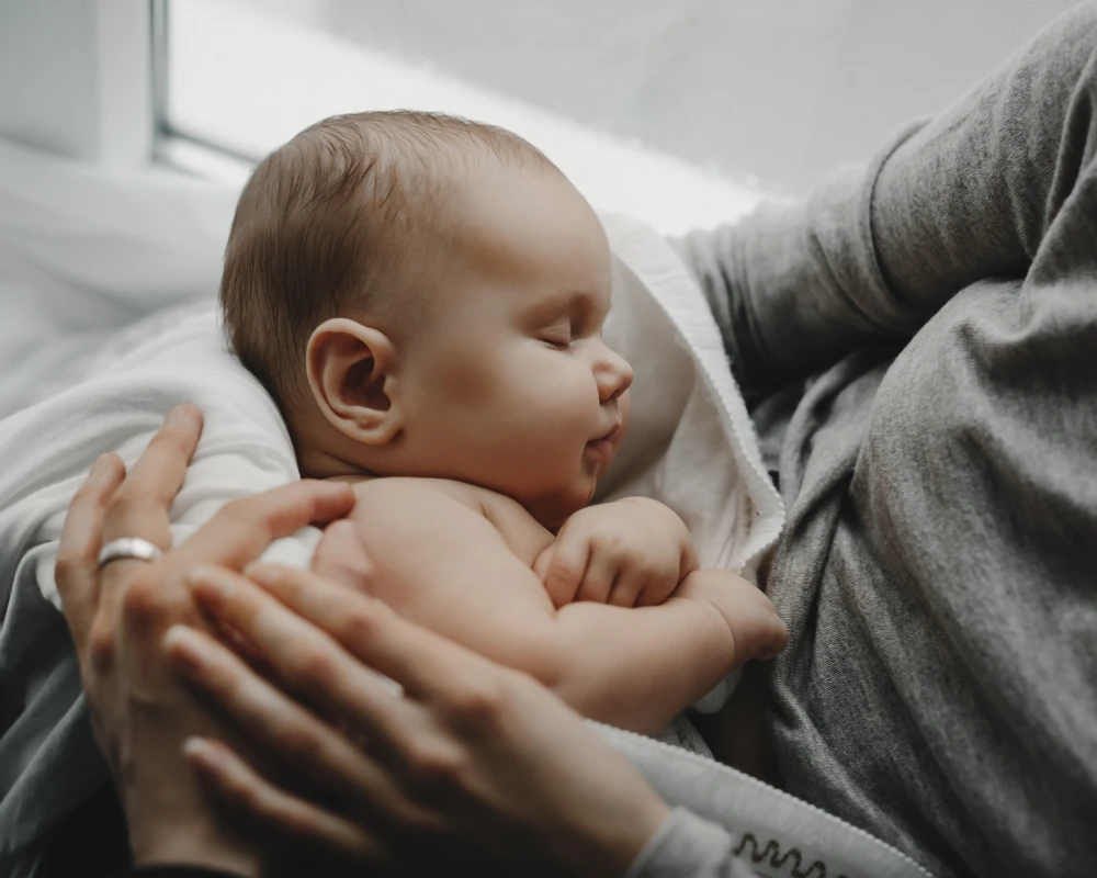 infant sleeper for bed